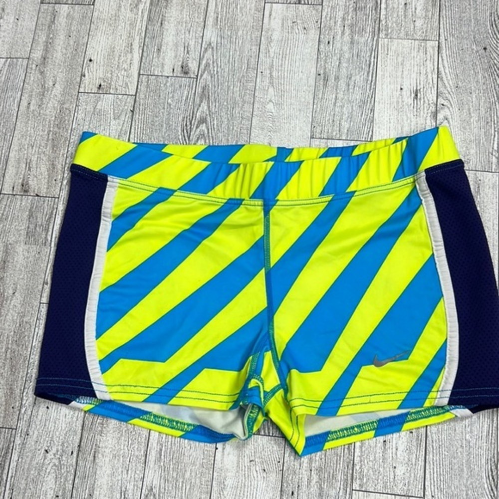Nike‎